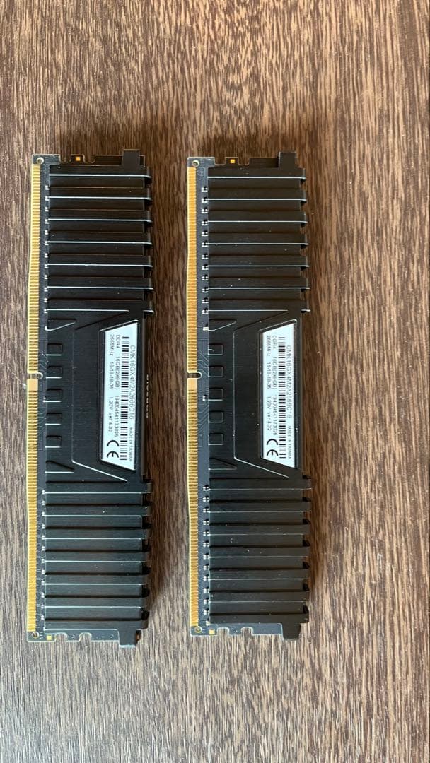 Corsair VENGEANCE DDR4 16G 8G×2 2666MHz