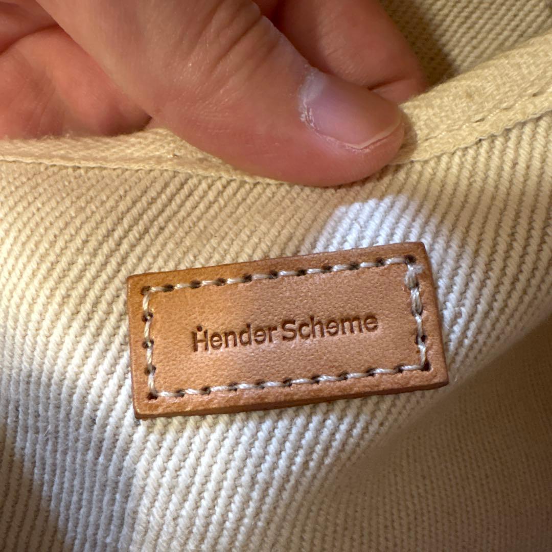 tender scheme ベージュ メッセンジャーバッグ