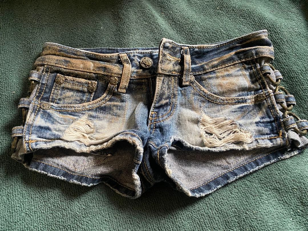 d.i.a.★デニムショートパンツ ダメージ加工