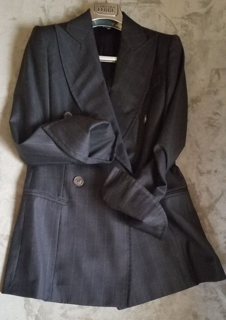 チャコールグレー　ストライプ ダブルブレストジャケット スーツ