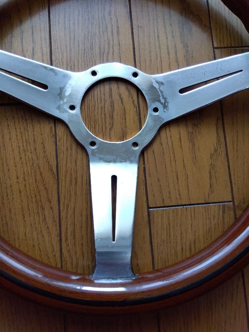 【NARDI Classic】32.5Φ〜 33Φ ウッドステアリング　ナルディ