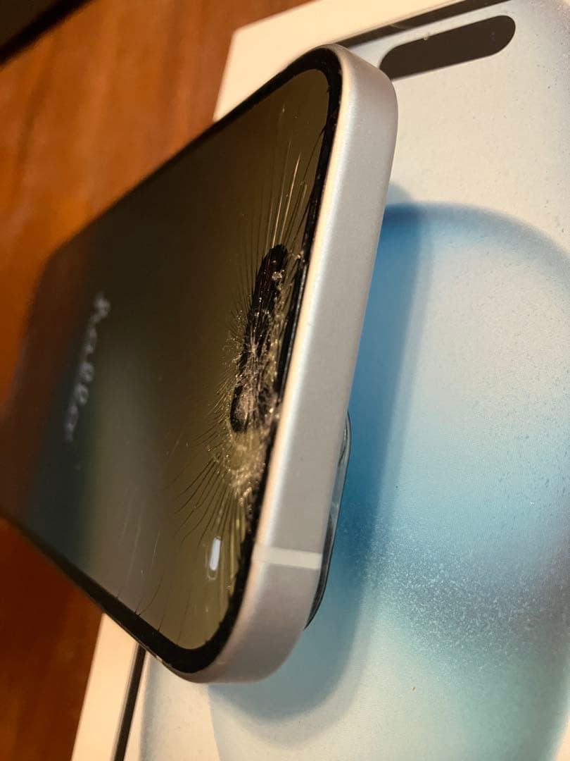 【訳あり】iPhone 15 128GB ブルー 本体 画面割れインカメラ故障