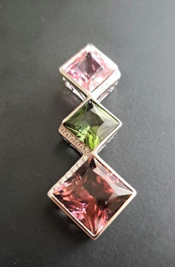 【美品】ネックレス(ペリドット等)