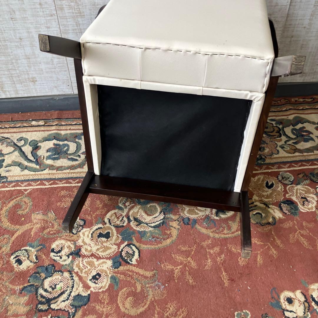 北欧レトロ 木製フレーム アームチェア 一人掛けソファー ロビーチェア ホワイト