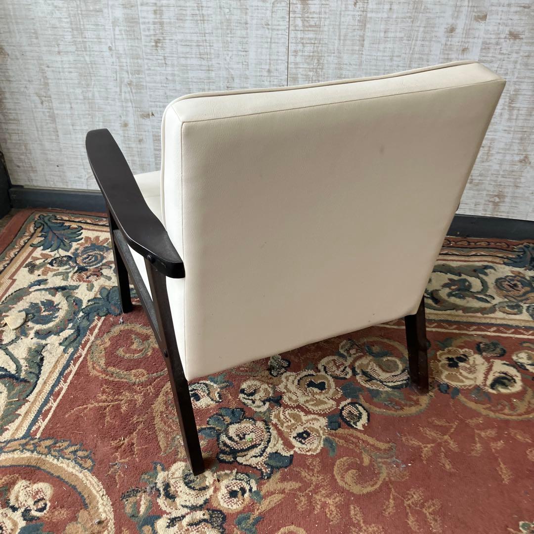 北欧レトロ 木製フレーム アームチェア 一人掛けソファー ロビーチェア ホワイト