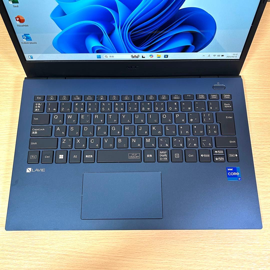 美品 NEC Lavie N1475/C PC-N1475CAL i7 14型