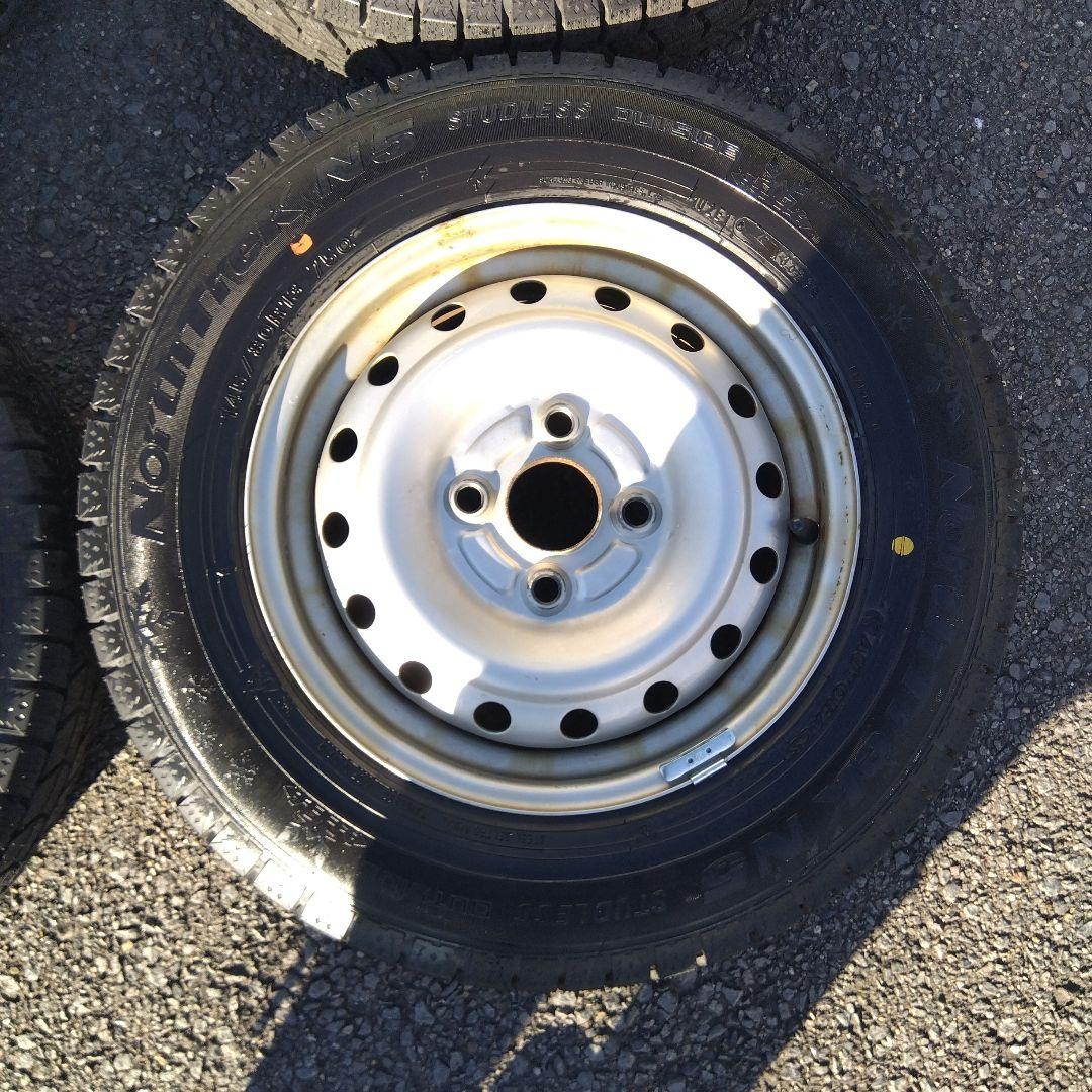 145/80R13　ほぼ新品スタッドレスタイヤ　ホイル付き　４本セット　送料込み