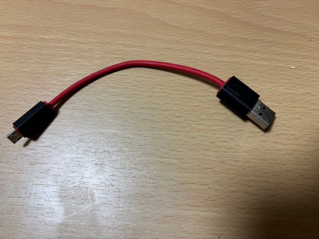 Beats Solo3 Wireless レッド