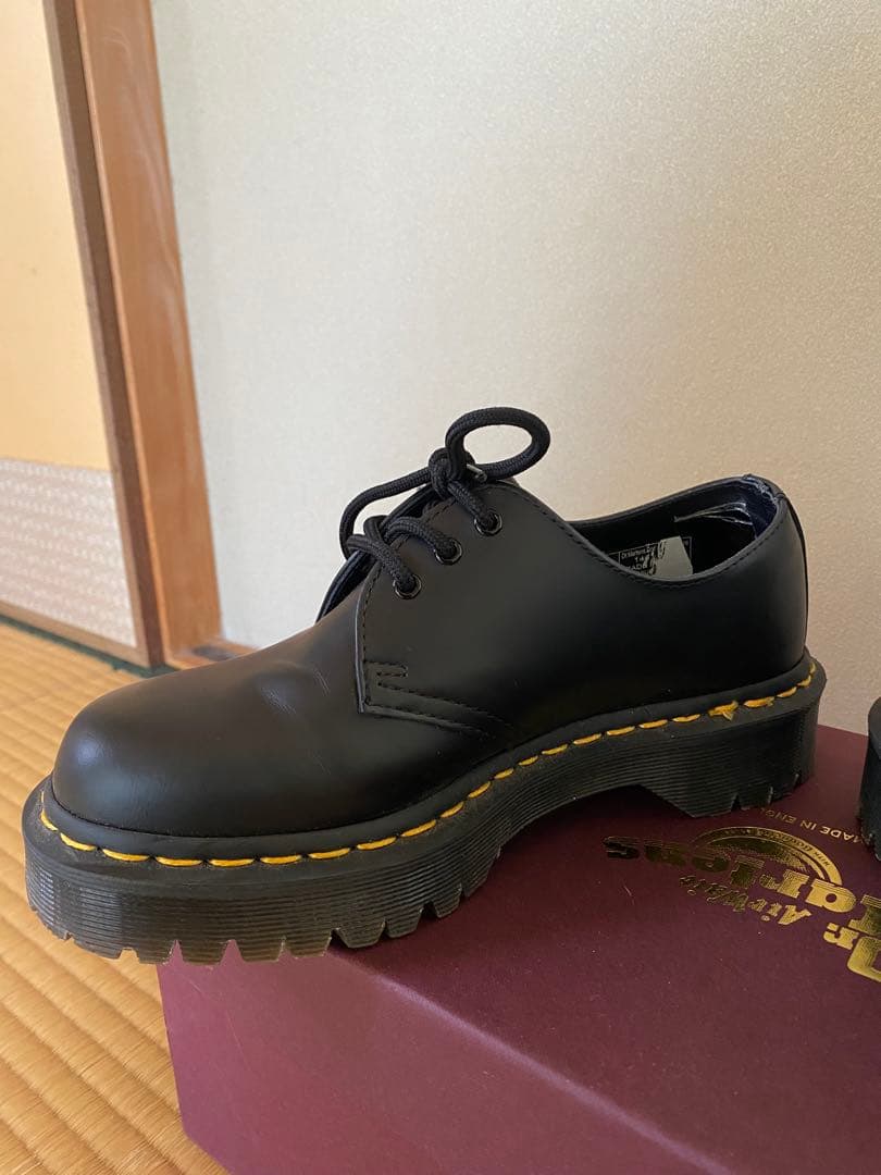 美品ドクターマーチン 1461 3ホール EU37（23cm）