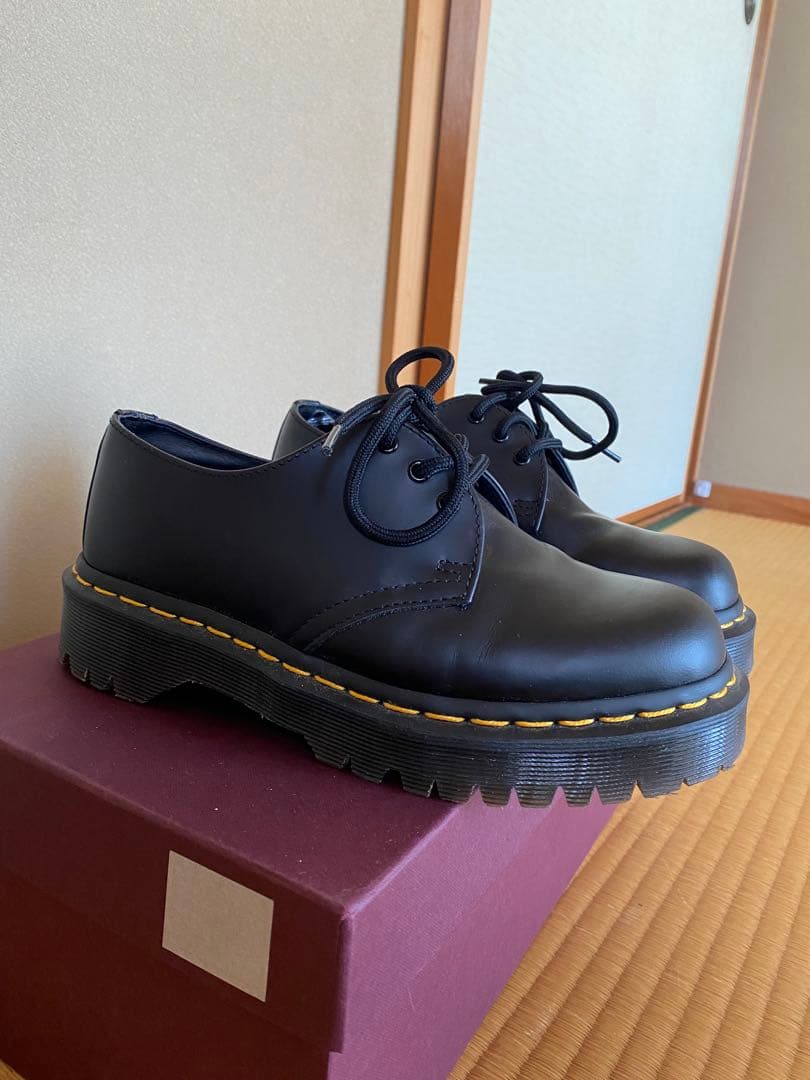 美品ドクターマーチン 1461 3ホール EU37（23cm）
