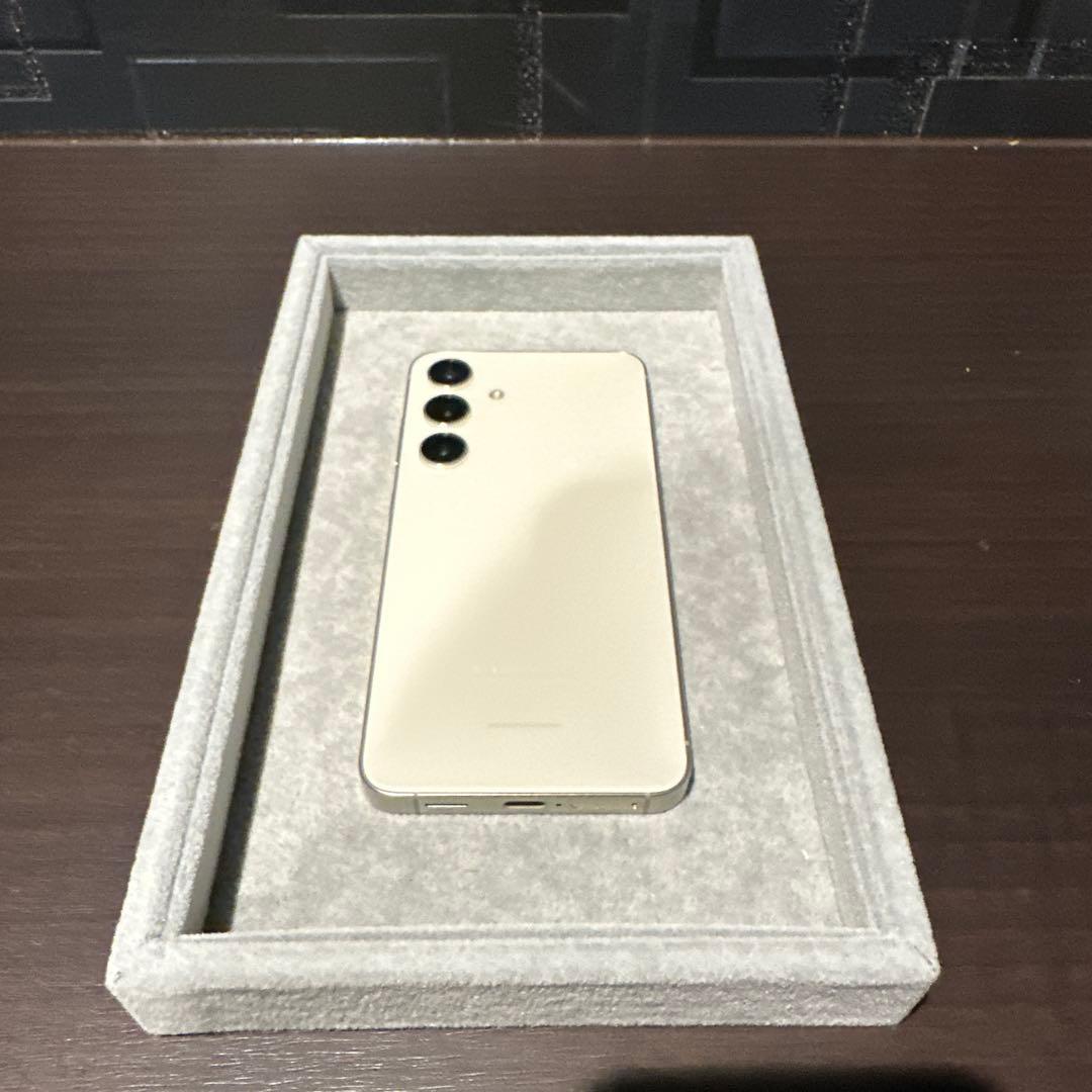 【美品】Galaxy S24 256GB アンバーイエロー