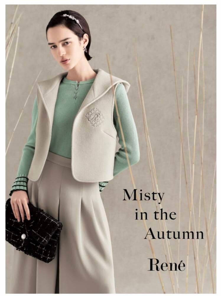 美人百花コート下にRene ルネ　2025年　佐々木希さん雑誌掲載　ジレ