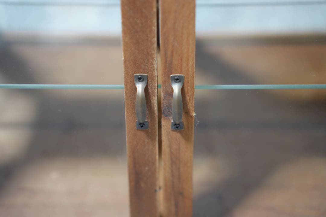 ガラスケース　コレクション アンティーク調　キャビネット　古道具　ショーケース