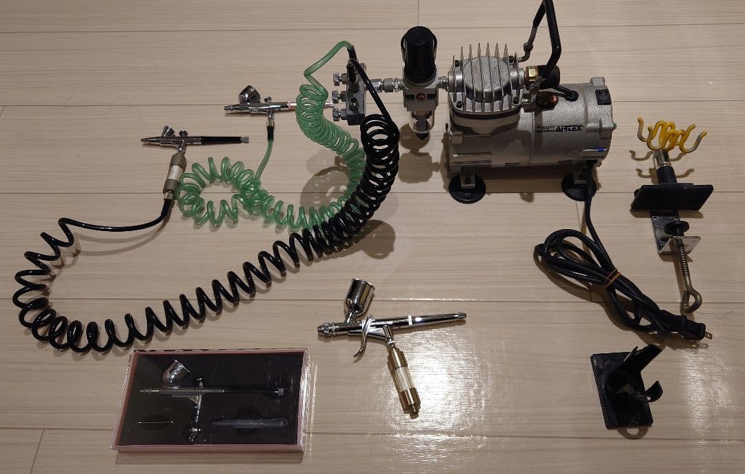 エアテックス　コンプレッサー APC-001R　 エアブラシ4本セット