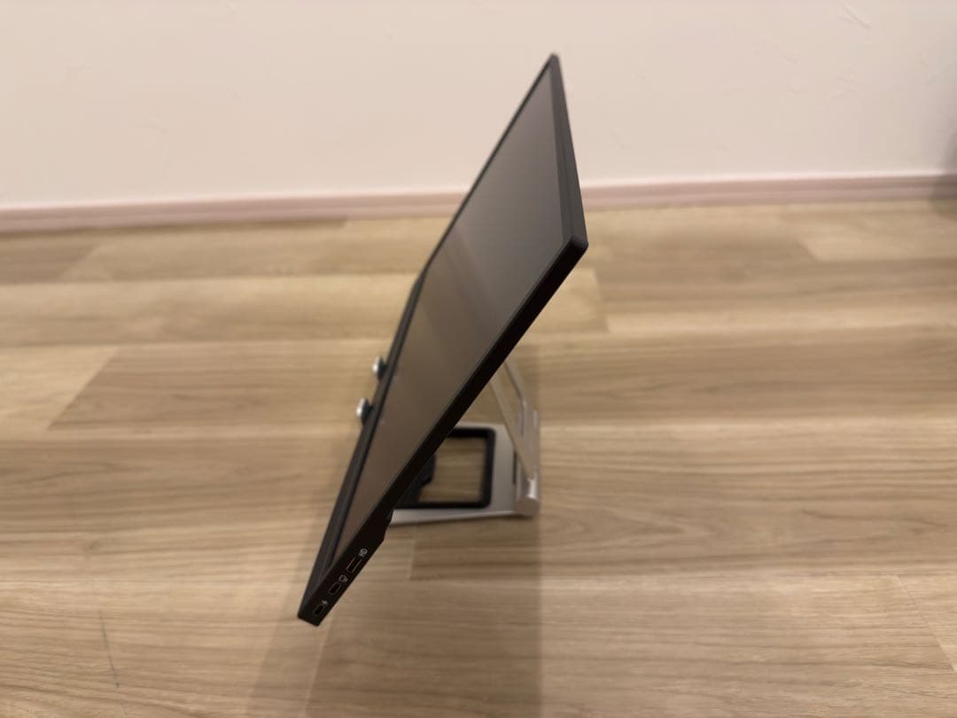 り*パ様 Japannext製 モバイルモニター 15.6 インチ FHD 対応