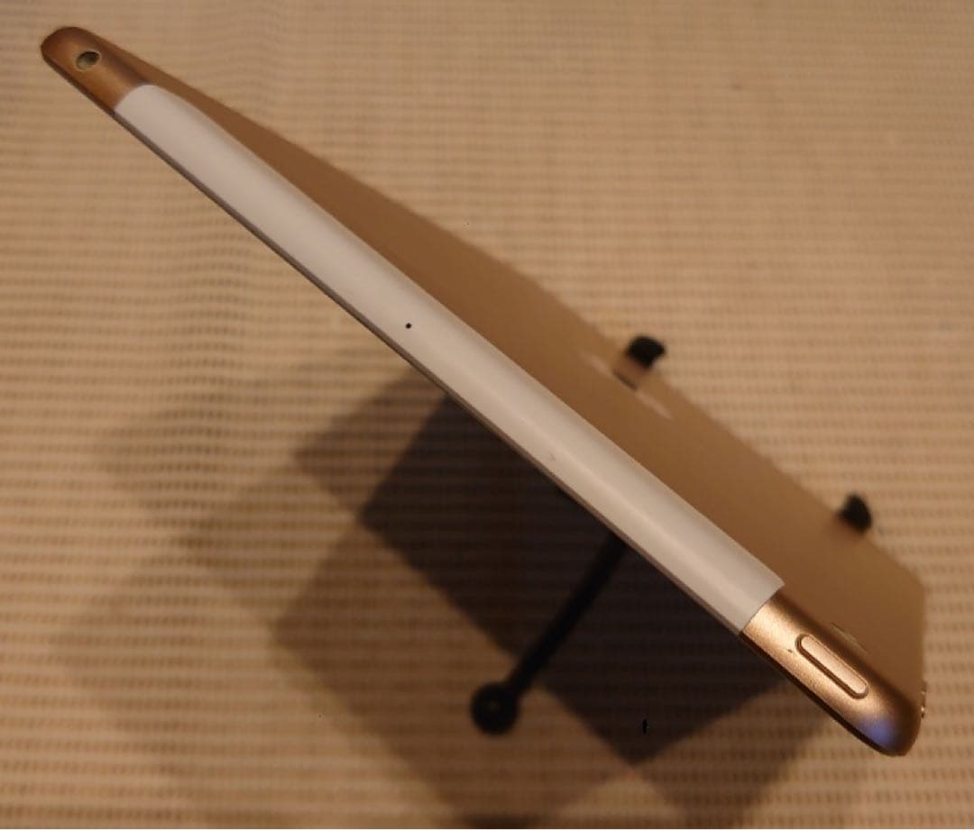 完動品SIMフリー液晶無傷iPad第8世代(A2429)本体32GB 3Q1KP