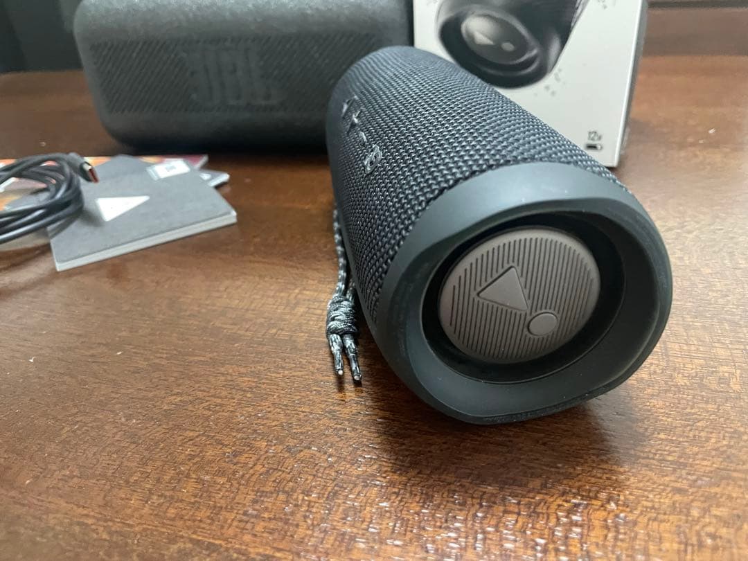 美品　JBL FLIP5 ワイヤレス　Bluetoothスピーカー　フリップ5