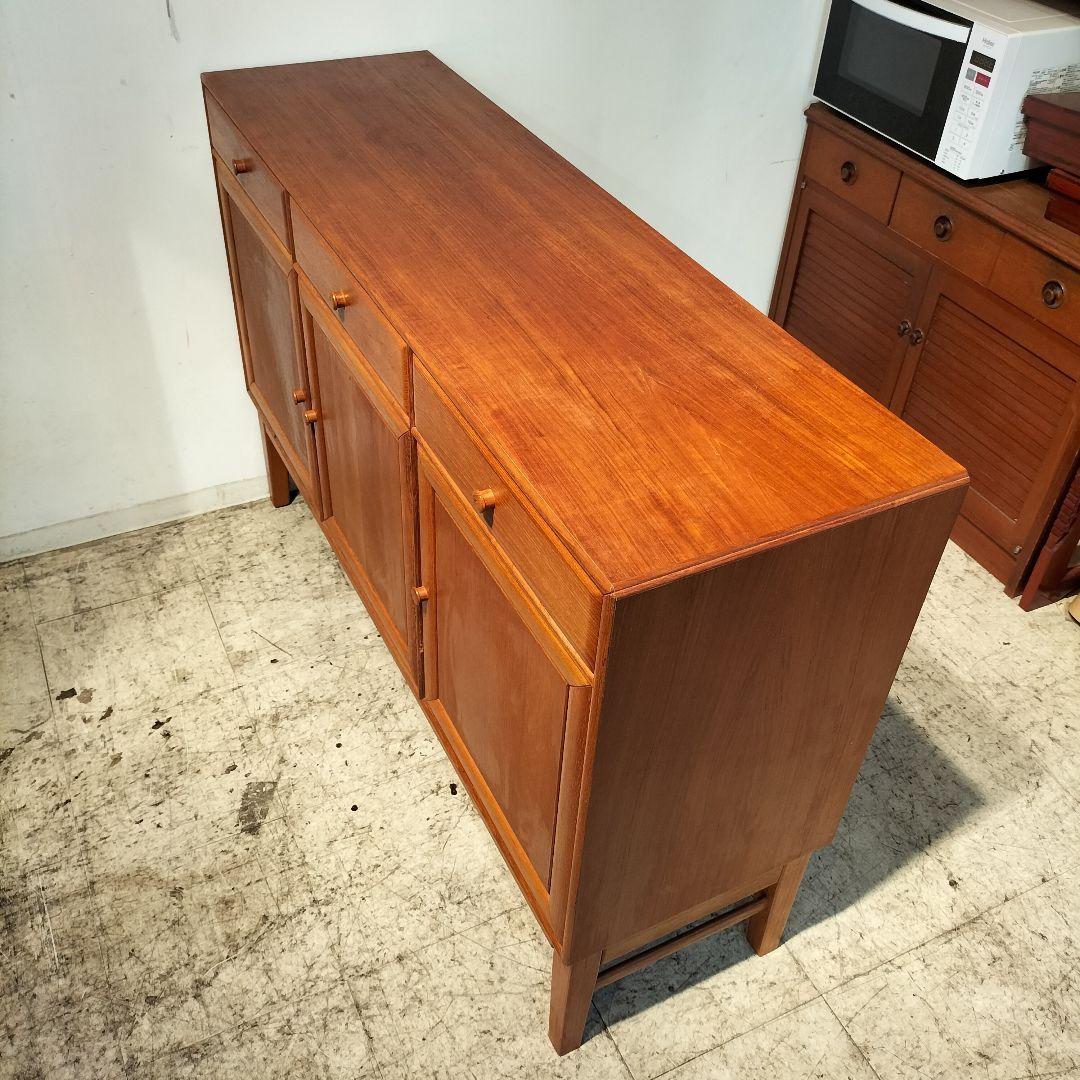 M♦10月SALE 北欧ヴィンテージ 　チーク無垢 　オイル仕上げ　サイドボード