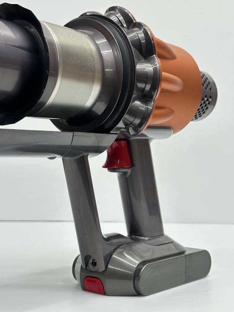 ダイソン　掃除機　デジタルスリムV8 SV18 本体　純正バッテリー付き　格安