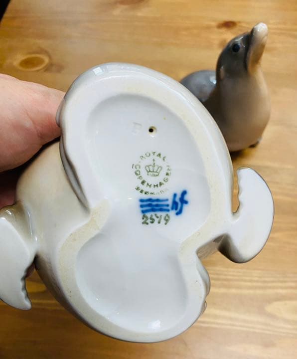 T*u様 ロイヤルコペンハーゲン　アシカ　置物　2体