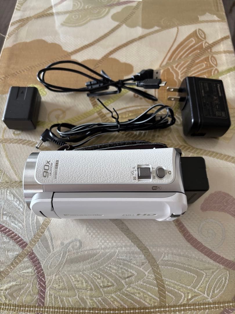 Panasonic HC-W590MS-W HDビデオカメラ2022年製