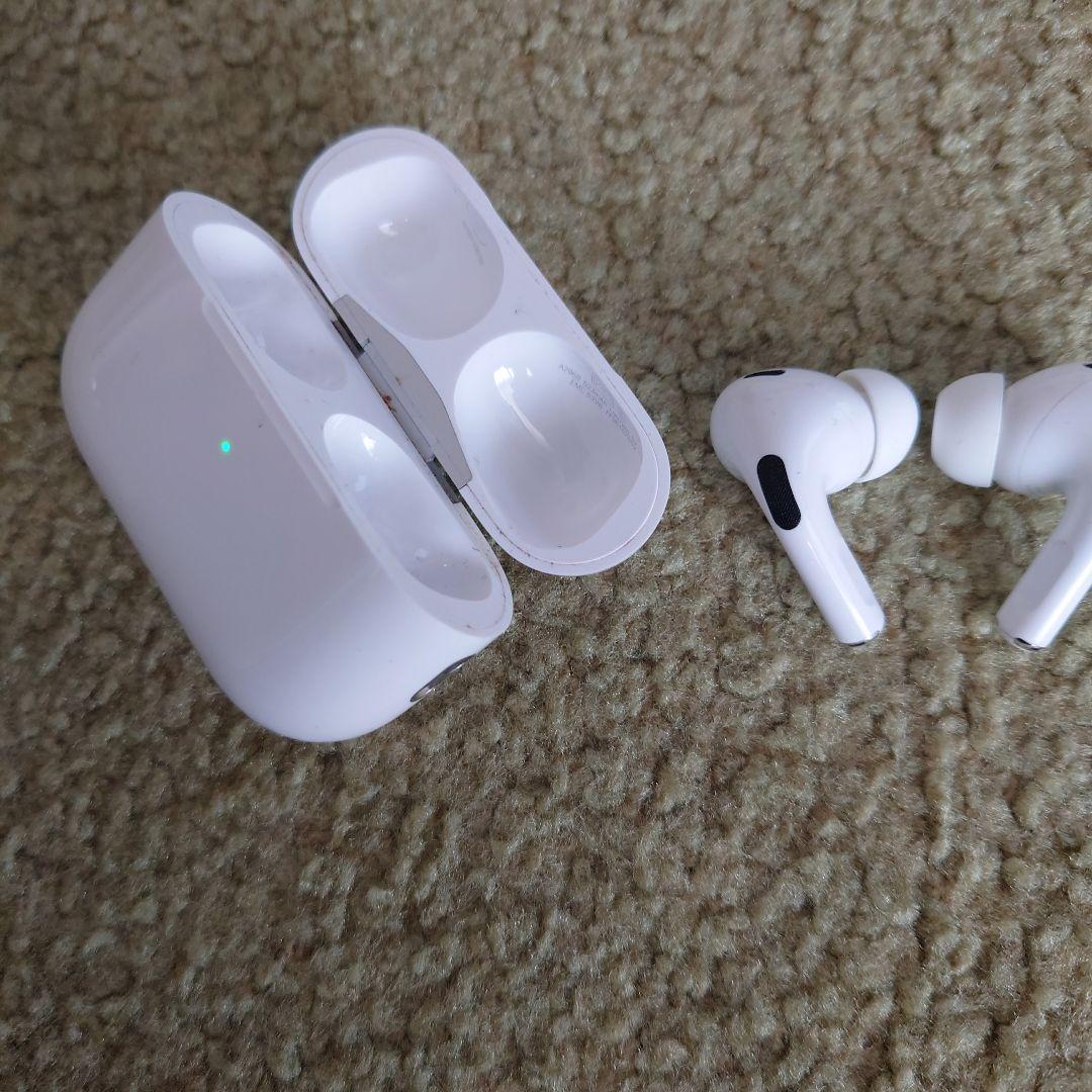AirPods Pro 本体 第二世代ホワイト 充電ケース付き　MTJ3J/A