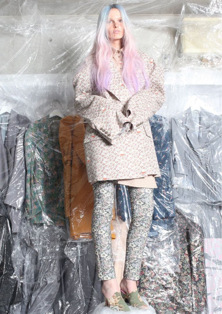 【美品】期間限定値下げ　mikiosakabe グレー 2way変形ジャケット