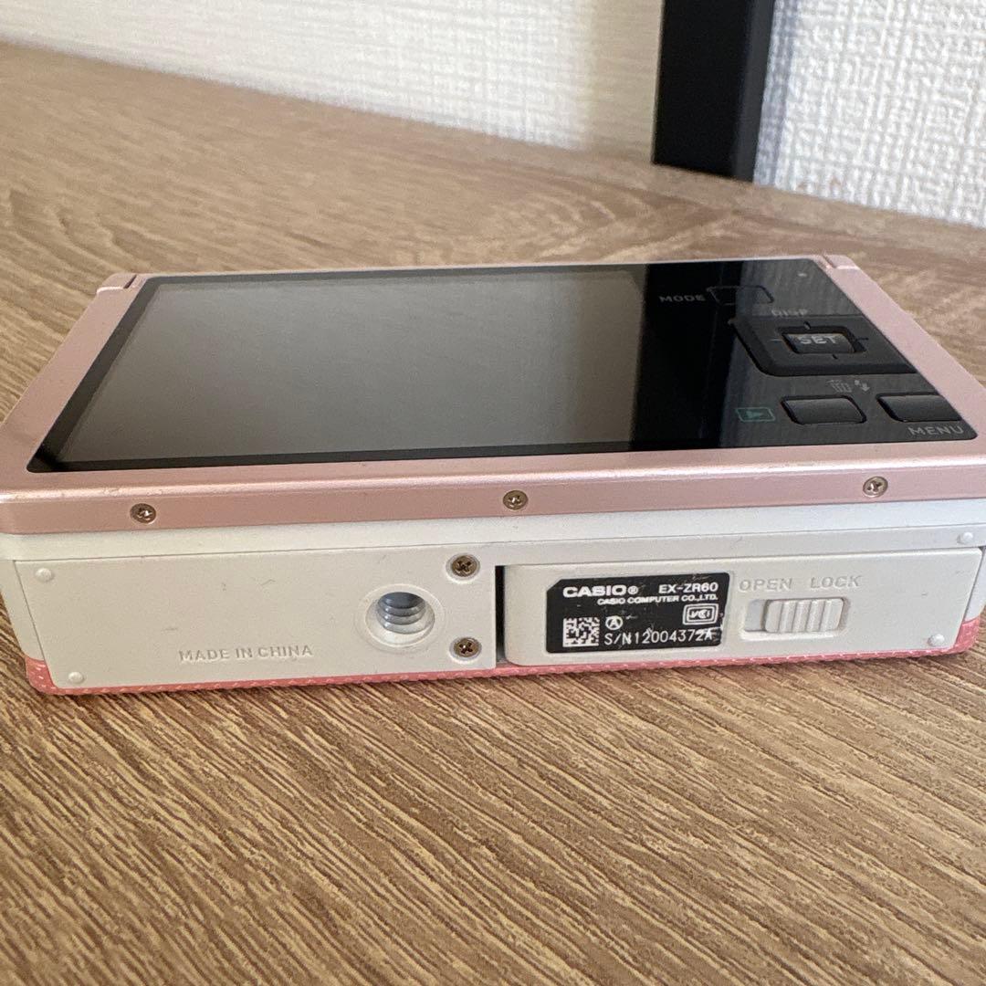 美品　CASIOEXILIM EX-ZR60 コンパクトデジタルカメラ