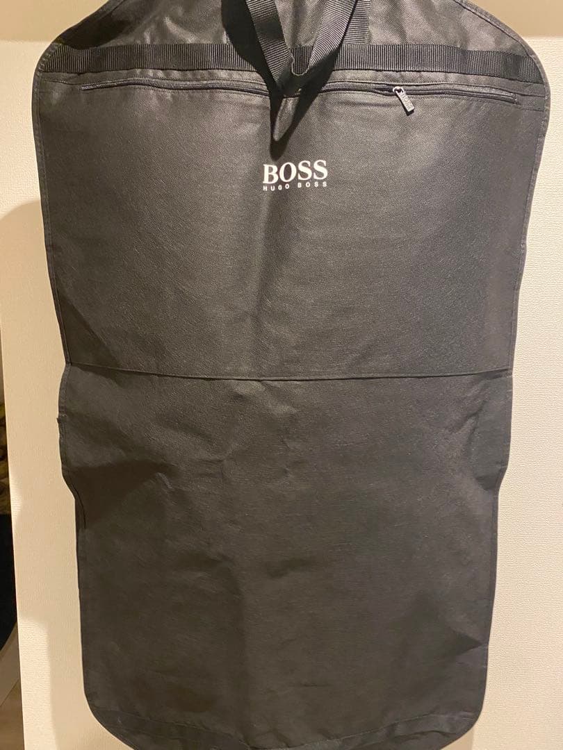 K*様 【ほぼ新品】BOSS ダークグレー ビジネススーツ　セットアップ