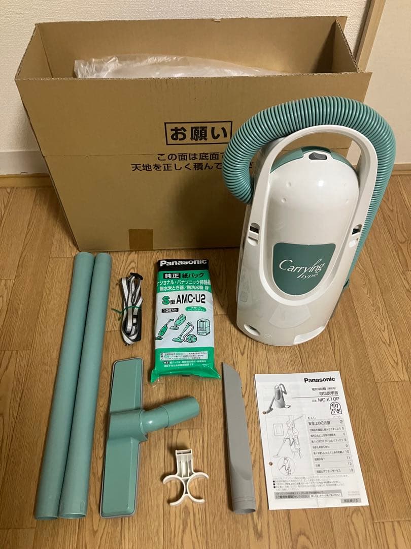 美品●パナソニック電気掃除機MC-K10P￼●純正紙パック8個+すき間ノズル付き