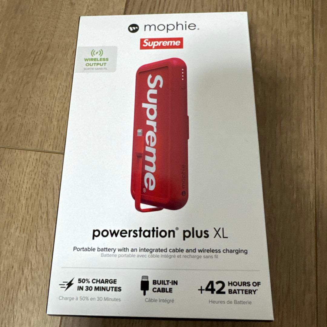 シュプリーム　モバイルバッテリー　PSEマークあり