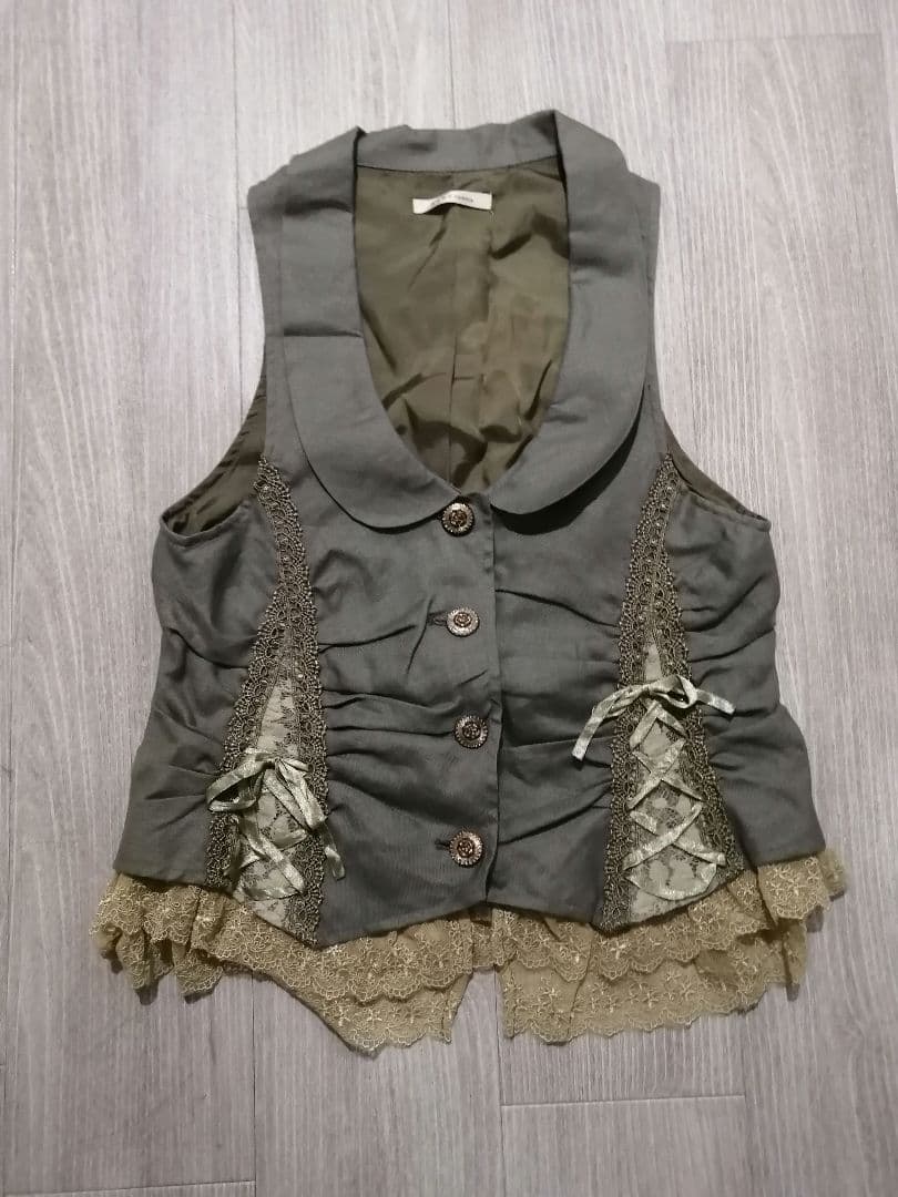 アクシーズ　ベスト　ジレ