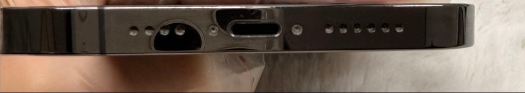 グエン　ホアンiPhone 13 Pro Max 256GB 本体