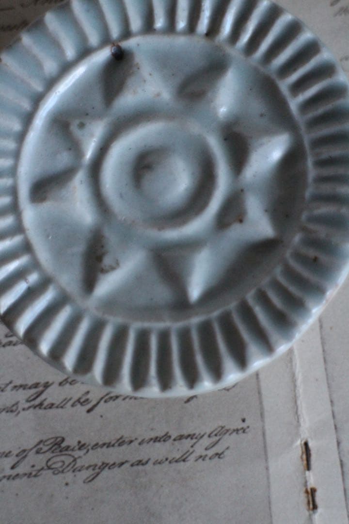 時代李朝白磁餅型　トクサル　朝鮮古陶装飾品2個セット