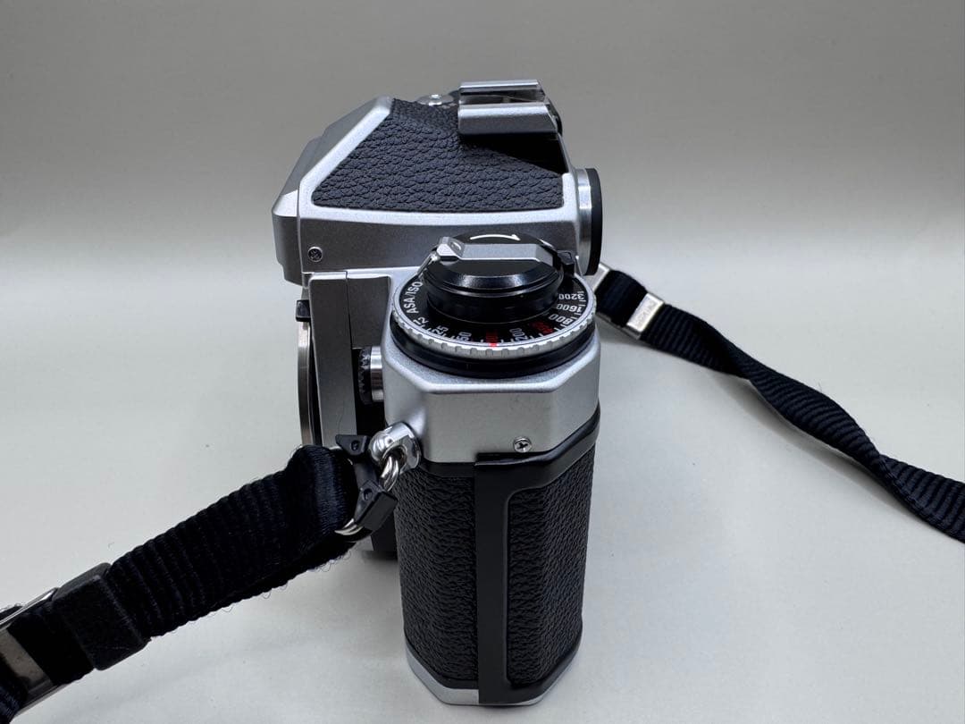 【超美品】 Nikon FE2 / Zoom-NIKKOR 35-105mm