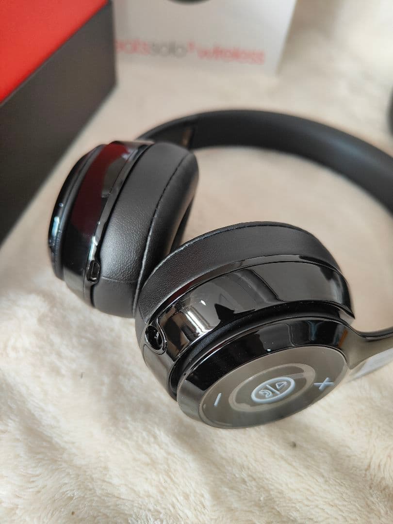 13)未使用beats solo3 wireless ヘッドフォン