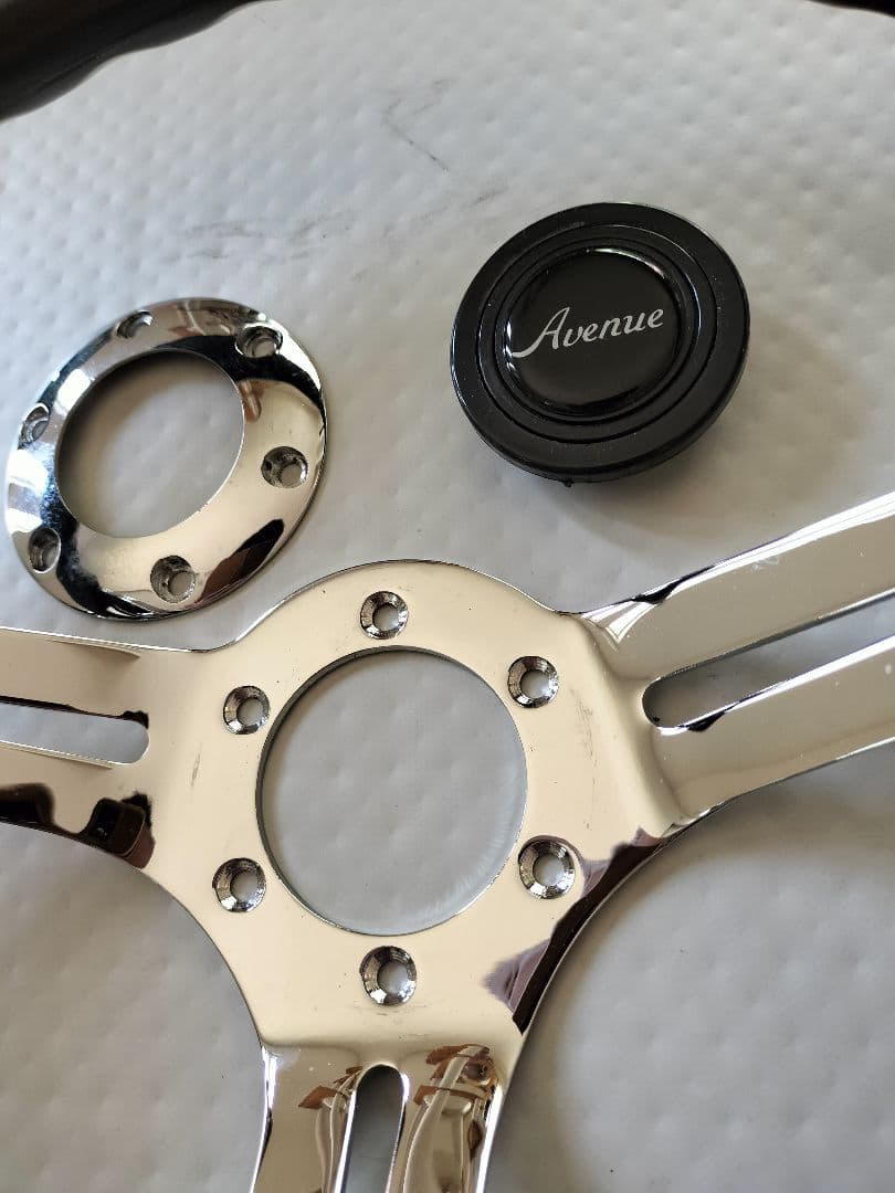 Avenue ステアリング 【中古美品】