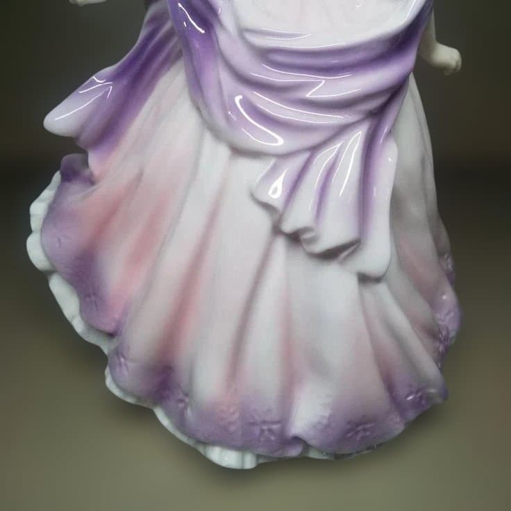  WORCESTER：レイチェル フィギュリン 陶器 置物