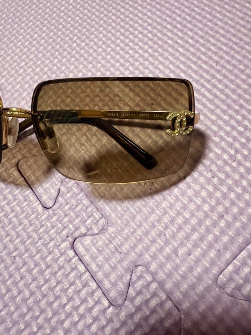 Chanel ブラウン スクエア サングラス