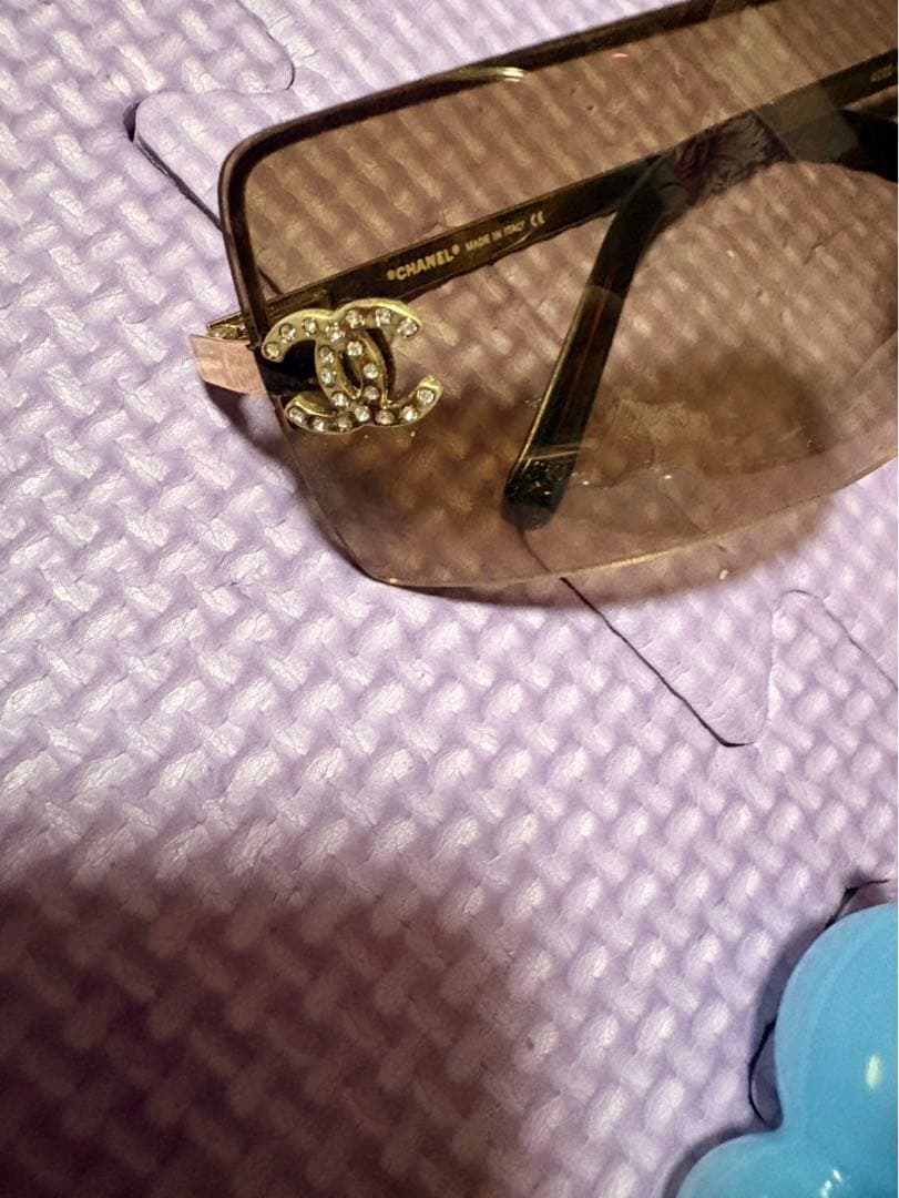 Chanel ブラウン スクエア サングラス