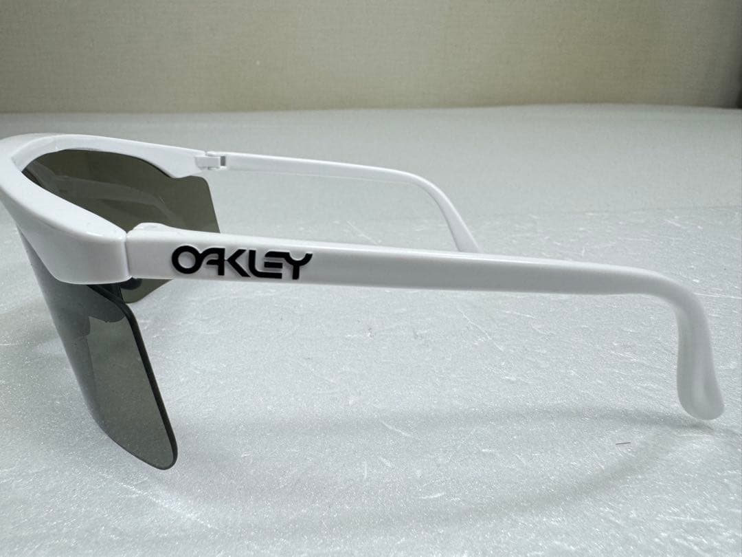 オークリー レーザーブレード　RAZOR BLADES サングラス