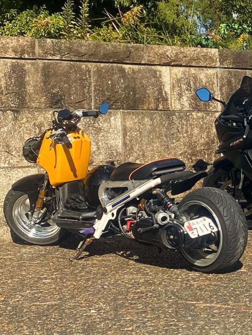 よっちゃん　ズーマーテール一文字タイプ2