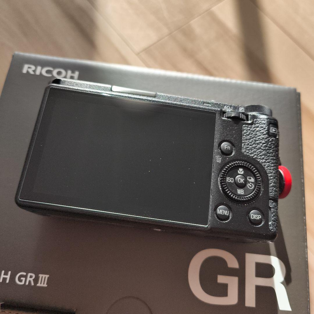 RICOH リコー コンパクトデジタルカメラ GRIII