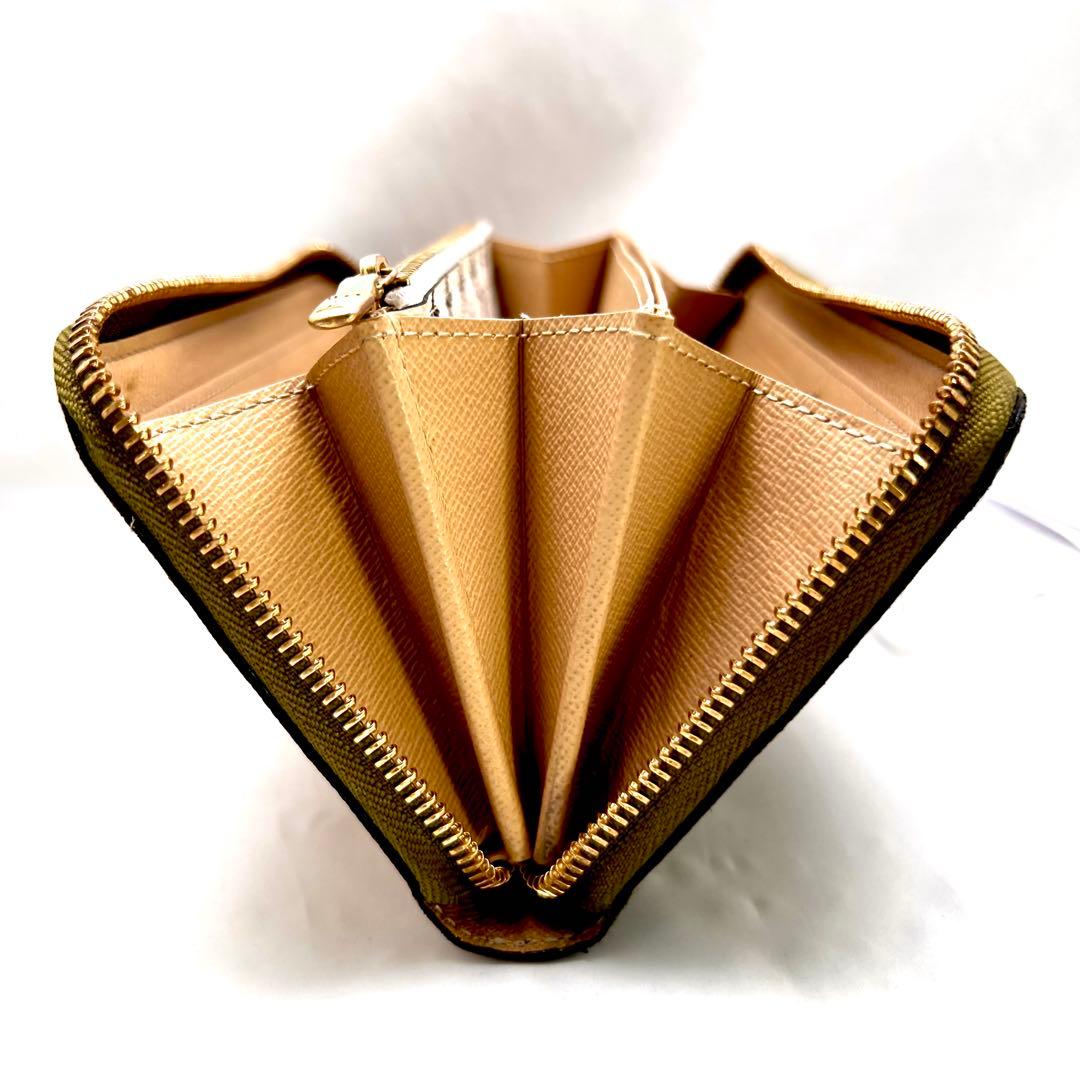 【美品】ルイヴィトン モノグラムジャイアント ジッピーウォレット M67549