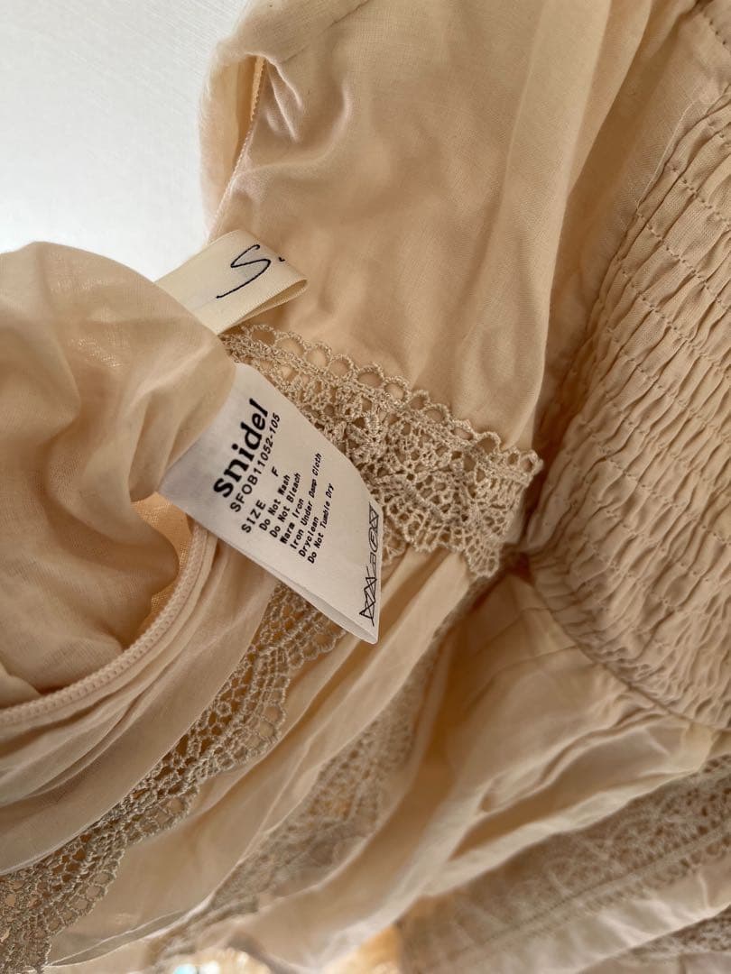snidel ベージュ系 レースチュニック ヴィンデージ　妖精