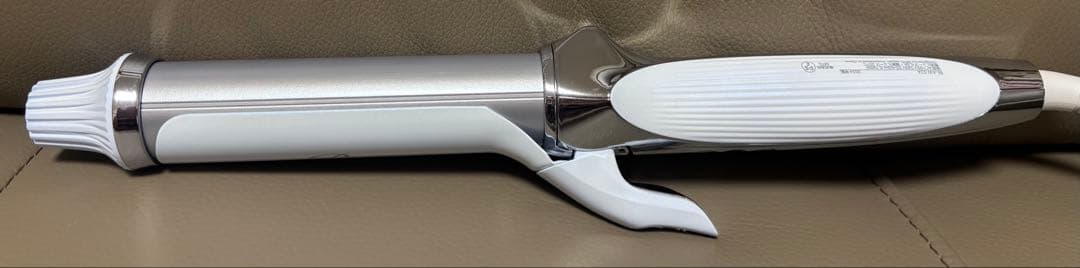 【3回使用のみ】リファカールアイロン　プロ　32㎜　ホワイト