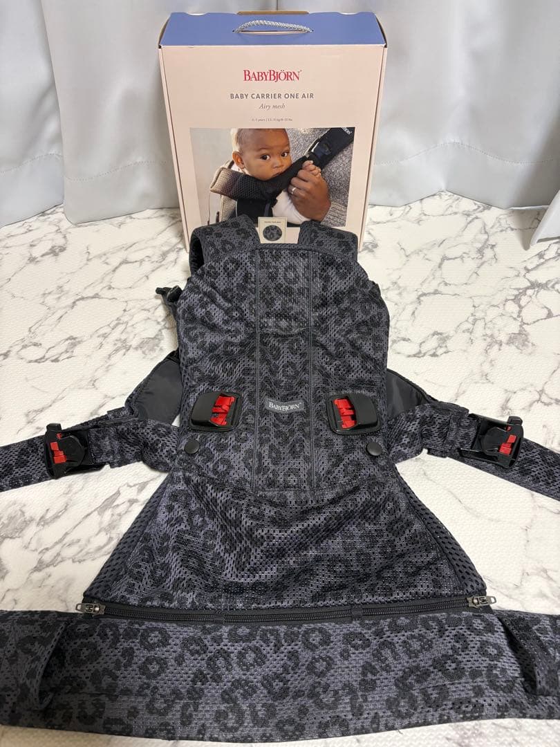 ベビービョルン 抱っこ紐 アンスラサイトレオパード ベビーキャリアONEKAI