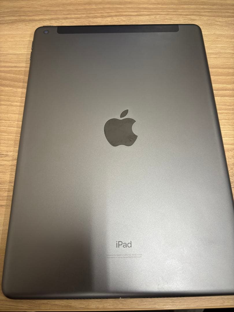 iPad 第7世代32GB スペースグレー Wi-Fi + Cellular