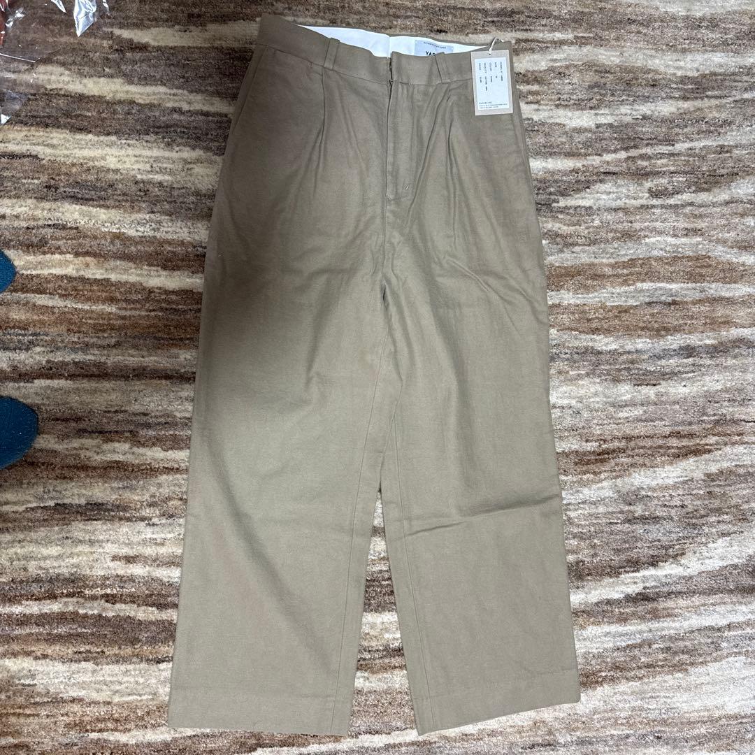 YAECA ベージュ チノパン モデル No. 1000