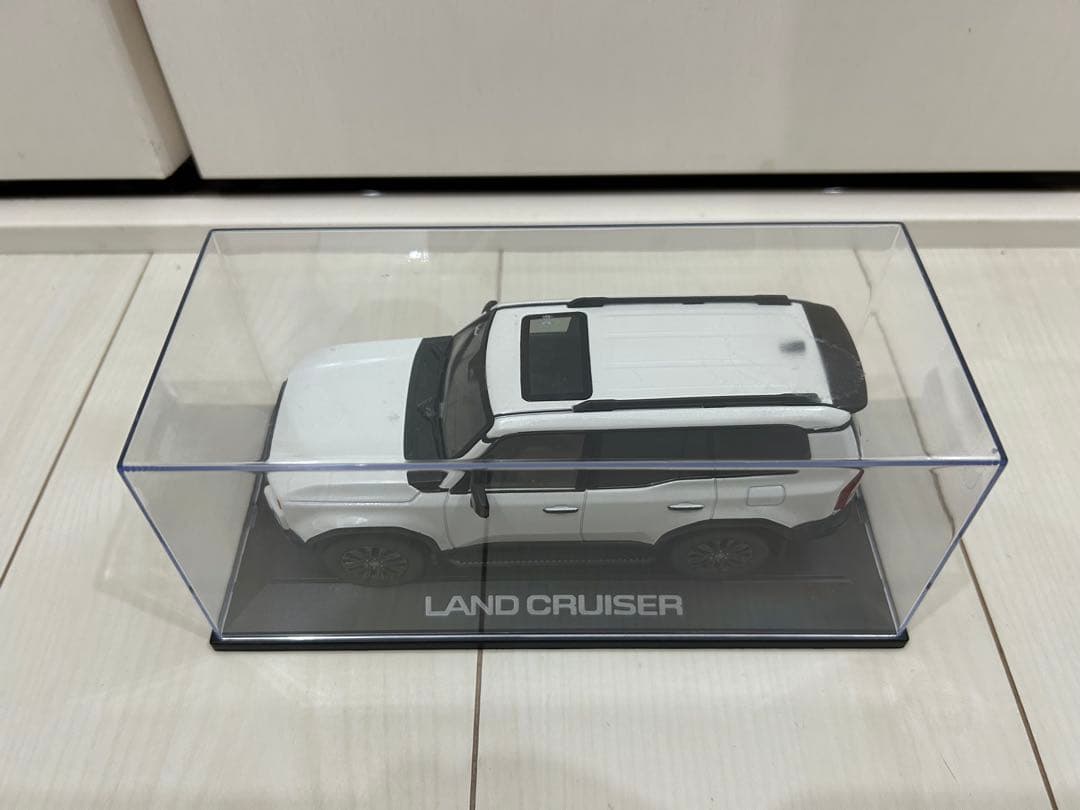 希少 トヨタ ランドクルーザー 250 1/30 カラーサンプル ホワイト